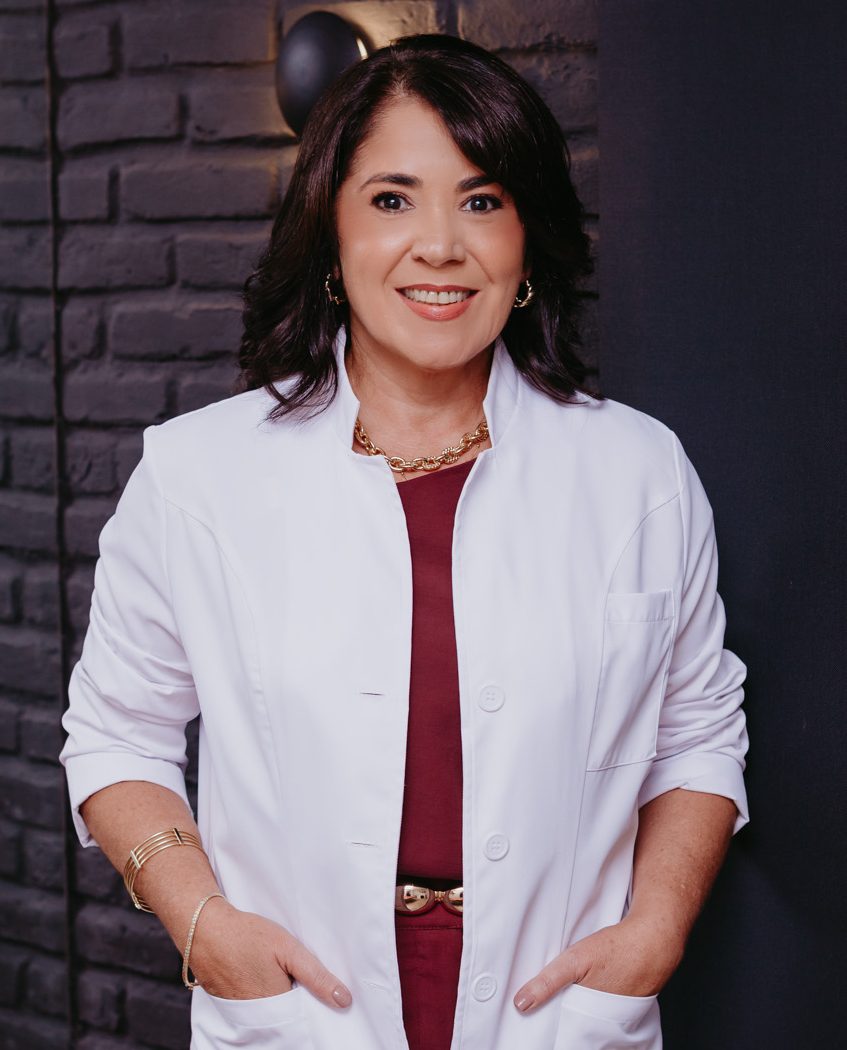 Foto da Dra. Simone Prezotti